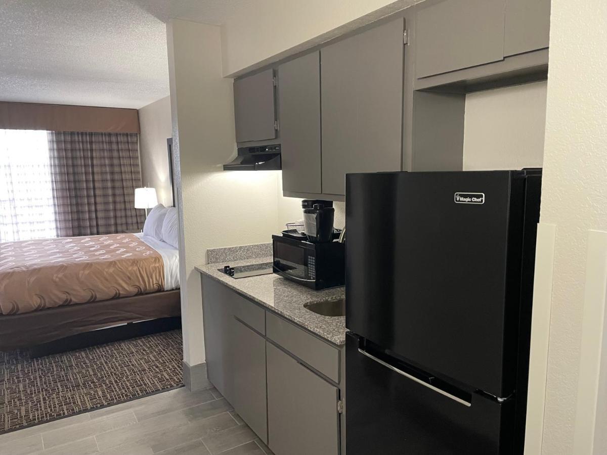 Quality Inn & Suites Spring Lake - Fayetteville Near Fort Bragg Dış mekan fotoğraf