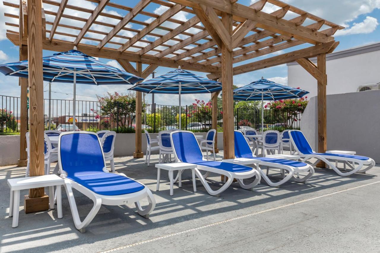 Quality Inn & Suites Spring Lake - Fayetteville Near Fort Bragg Dış mekan fotoğraf